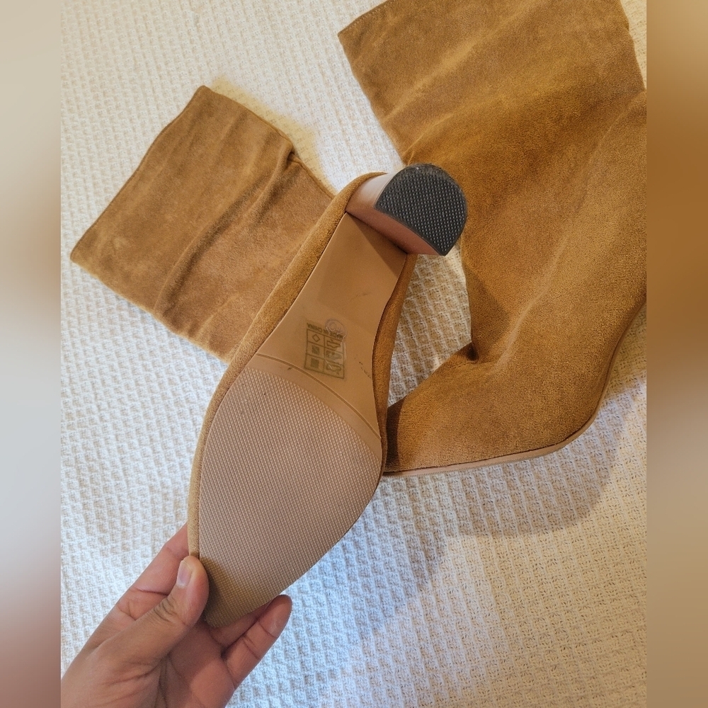 Elegant Tan Suede Heeled Boots - Picture 5 of 10